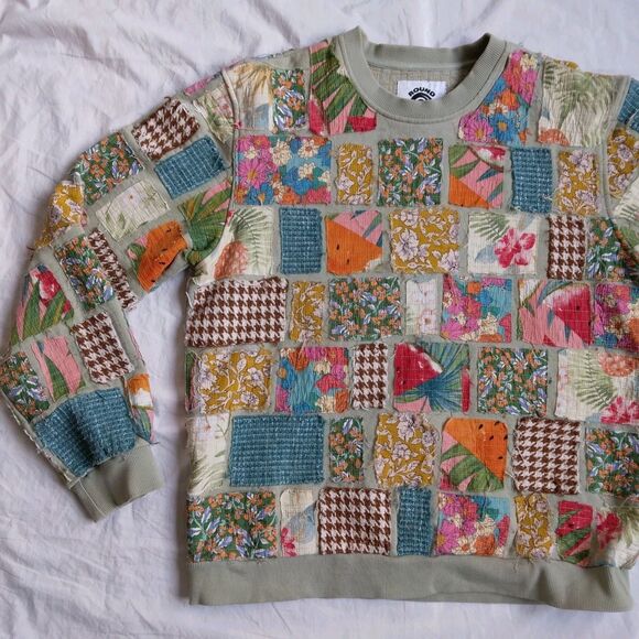 Round Two Quilted Patchwork Crewneck Sweatshirt Retro Mens Size Small - Picture 3 of 15